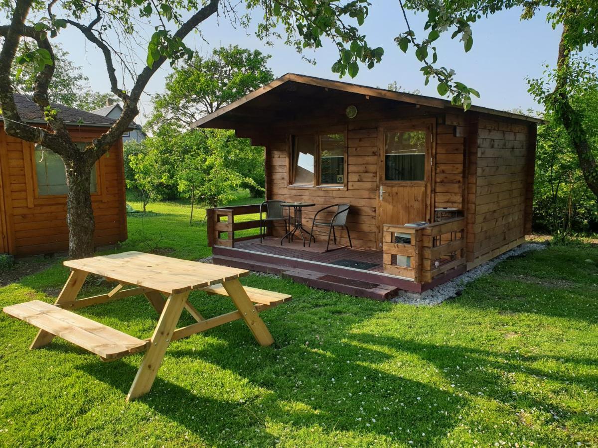 Cozy Summer House With Free Parking Near City Center & Beach Kuressaare Exterior foto