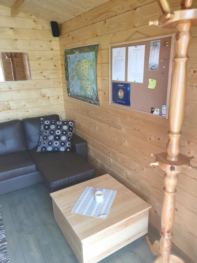 Cozy Summer House With Free Parking Near City Center & Beach Kuressaare Exterior foto